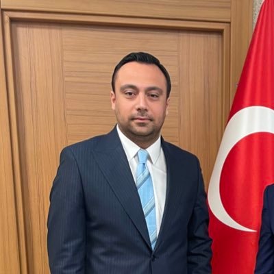 SAÜ İşletme / İÜ Siyaset Bilimi Ve Uluslararası İlişkiler || 🇹🇷 || Kendini tanımak, marifetlerin marifeti.