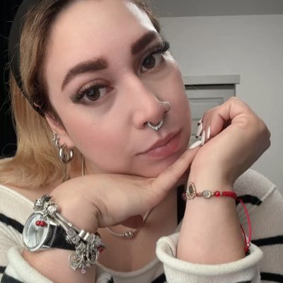 Looking for someone who loves being spoiled as much as I love spoiling 😉 text me https://t.co/xPUlhQiU6t or Zangi 1063308164