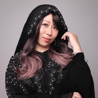 SaraHsvati_en's profile picture. 【幸せは結果ではなく、選択💫】 手相・タロット・オラクル・数秘術で あなたの選択を後押し🔮 HSP×カメラアイのアスペ女子 ／元人事＆能力開発／バイリンガル🌍／ダンサー💃 恋愛リアリティ番組好き🫶／中島多加仁先生に師事
