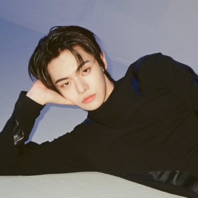 leeonleoz's profile picture. 🇰🇷🇵🇭