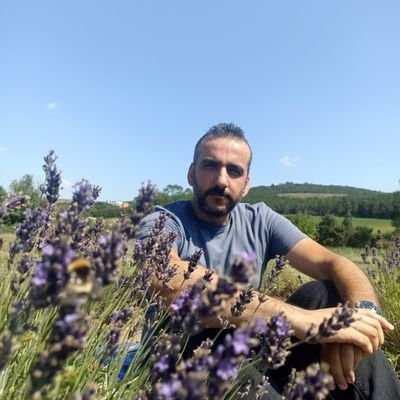 Kasapların tartışmasında koyunların taraf tutması, koyunların kaderini değiştirmez.