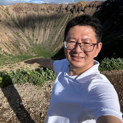 Associate Professor, Washington University in St Louis, chemistry dept, interests include 3D Printing Polymers, Porous Materials, and Supramolecular Chemistry.