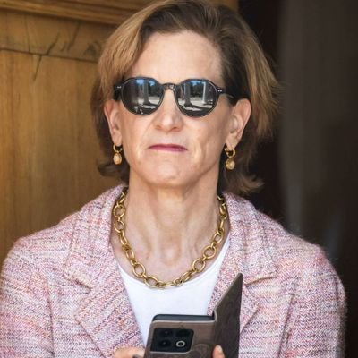 Patryk94533555's profile picture. Czasami się wypowiem, ale więcej czytam