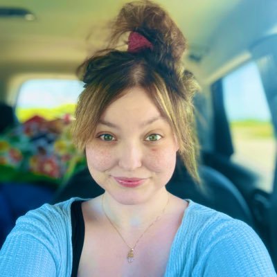 mira31397's profile picture. 🌹❄️⚡️🍂🫧