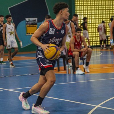 🏀