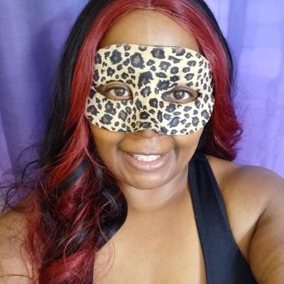 YourBBWCougar's profile picture. 50 years old 👀 Loves younger guys 30 to 42 🥰