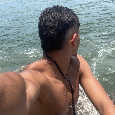 . 🏄🏽‍♂️🥊🛹.                                                     Não somos fãs de canalha