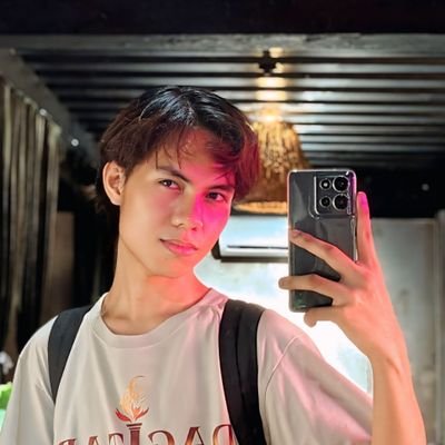 PinPenDeSaraPen's profile picture. Exploring to conquer my fears