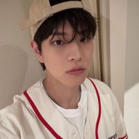 nur ☯︎ (@page_minn) 's Twitter Profile