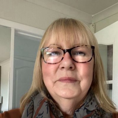 Cover teacher at South Nottinghamshire Academy. Britain is broken. Proud reformer.