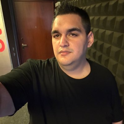 leontis_max's profile picture. 📻 Δημοσιογράφος - Ραδιοφωνικός Παραγωγός 👉 Καθημερινά 14:00-15:00 στον Status FM 107.7