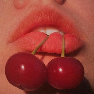 nsfw page ☆ minors dni !
25 yo, she/her ☆°• i don't show my face :P