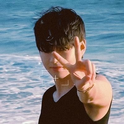 🌸아미🌸 Aries♈ 🌈she/her 💜OT7💜🌻
💜🌻Shine💫 Dream🌈 Smile😊💜
My bu- @taeana_OT7
🦋 Ac- https://t.co/WQlnn3G8BM