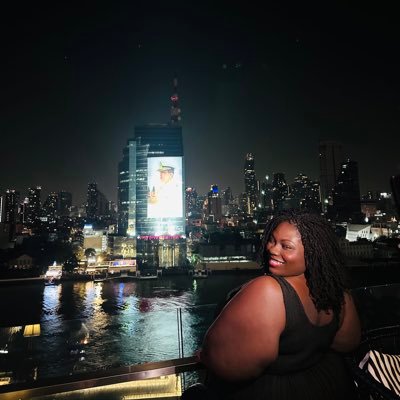 gooey in the middle baby let me bake.🎂an african feminist bunny. a certified trouble maker. #whowasikiddingiwaspretamanger #wanderandwonder she/her 💓