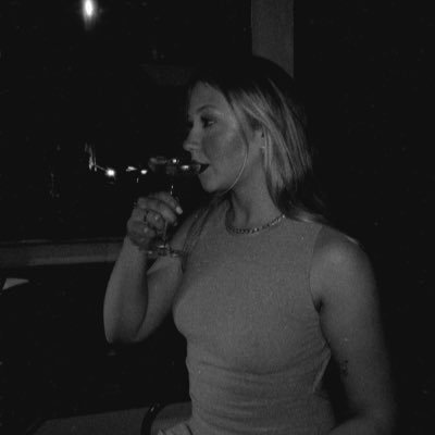 💋
