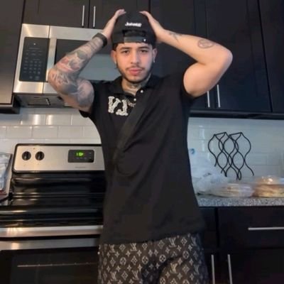 KOlmosw's profile picture. Real Madrid
7DR 
WCol