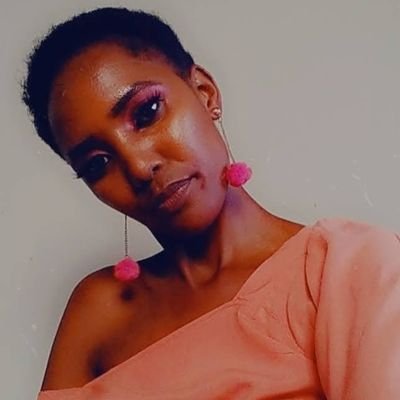 👑
Your illustration of me doesn't matter! I am BLACK 👑