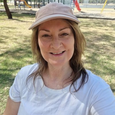 diana_trav59261's profile picture. Life Is All About Love
 #helplinghands