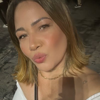 2025 Éeeee o Melhor ano da minha VIDA ✨🥂🤞🏽🐾 ✨Estética em Formação 👩🏻🎓Adminstradora | Pós Gestão Marketing e vendas