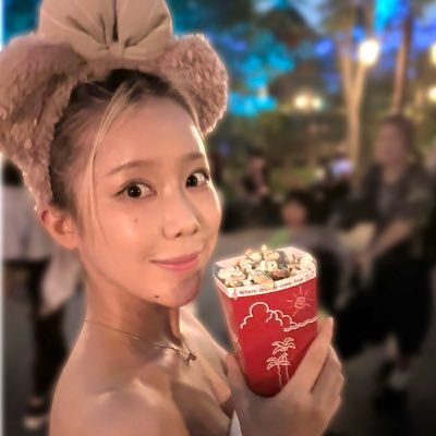 豚星。店員のすみれです!! よろしくお願いします‼️🫣