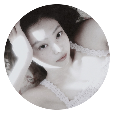 janeruuy's profile picture. An enchanting porcelain doll,