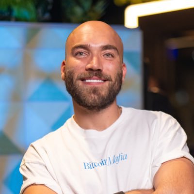 🔸 Helping Latinos access financial services through #Bitcoin ⚡️ 🔸Co-founder @osmowallet