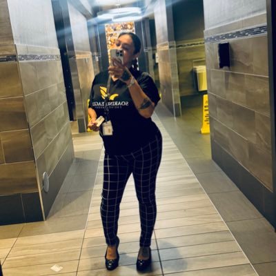 Ozaawi Bines Ikwe 🪶🦅Anishinaabe | Ojibwe 🇫🇷 French Girl 🔌🌲👅📚👌🏽💋 IG: @xidahogirlx 📷