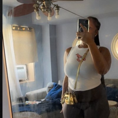 theylovemjjj's profile picture. 