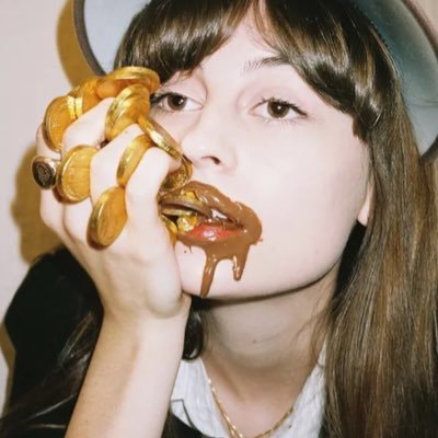 aquariustardust's profile picture. 