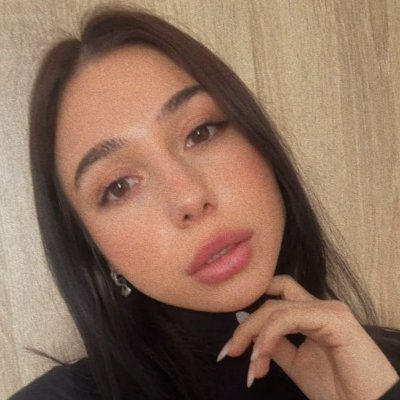 emillybold's profile picture. I enjoy nature travels and night drives 🩷
follow me back? :3