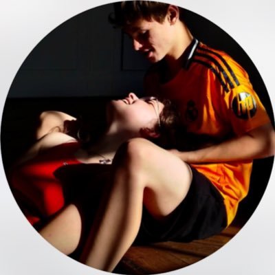 be_vallee's profile picture. 🐎Équitation |🌊 Plongée sous-marine |❤️ @le_vallee0903 Je parle aux chevaux ou aux poissons… le reste du temps je suis avec @le_vallee0903 entre terre et mer ✨