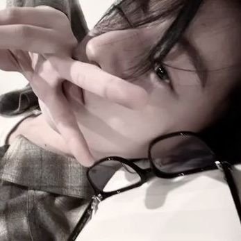 š§ ā¹ Ö“ ⢠Peach eyes and blue skies.. ( @hyuckisitoo )
trs:šš š· | š¬... !