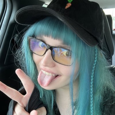 She/They; Intersex female (46XX/46XY chimaerim) transhumanist scientist; Vegan; Math, Theoretical Physics, biochem; atheist-jew;