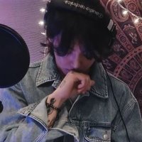 lorena π (@g0ldnjk) 's Twitter Profile