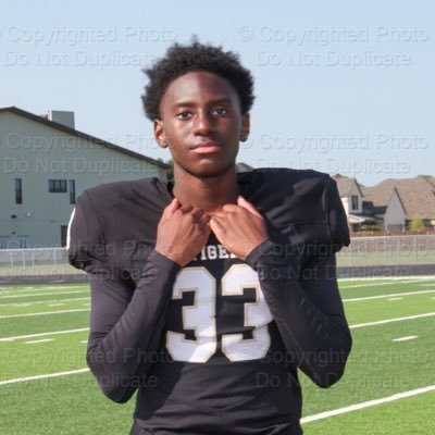 2029| 5'11 165 | STUDENT athlete| Mansfield Highschool Athlete| Wr/Olb Email: ajayallenpalacio123@gmail.com