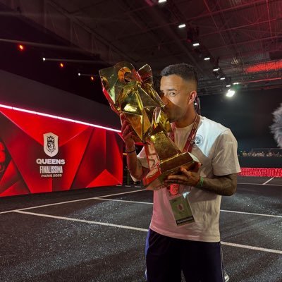 👑 @KingsLeague ⚽️ Jugador de @Saiyans_FC_ 🏛️ Director JFAcademy. Staff de