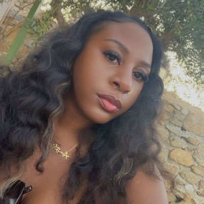 Nxttopstylist's profile picture. “If you ain’t aim too high, then you aimed too low.”