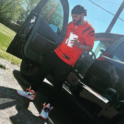 1CoachBT's profile picture. we goin ALLLLDAWEEYYYYYYYYYY 🐅 ⏰ #513