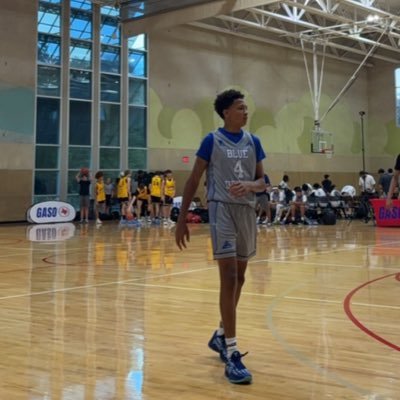 🏀 14 y/o | Class of 29 📍Somerset, TX | Somerset HS / Blue Devils | Height: 6’1 |💪 Dedicated | Coachable | Team-first 📈 Always improving | IG: @emanuel4moore