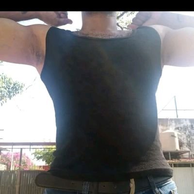 🇨🇺 chavo heterosexual vergón cubano viviendo en México
https://t.co/syRk57ekYh