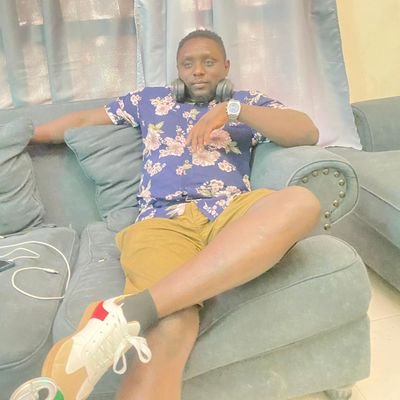 *BE TRUE NOT POPULAR* Unapologetic
Bio-Medical Laboratory Scientist🔬💉💉 BioInformatician.
RayonSport💙🤍
#Patriots
#Traditionalism 🇷🇼