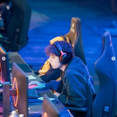 simbafnx's profile picture. 18 | 🇮🇱  | USE CODE: Simbafv |