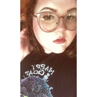 33||Debut Swiftie||Number one RWYLM stan||Block button enthusiast||Living with Lupus 💜|| Pretty but tough - like a diamond, or beef jerky in a ballgown.
