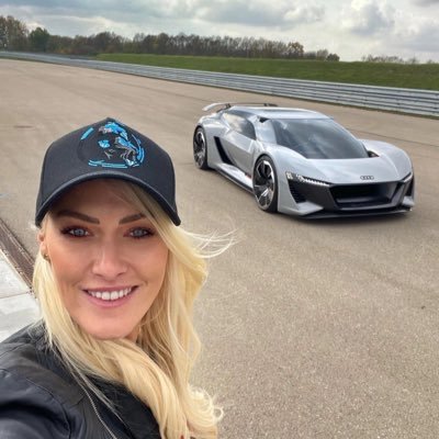 No Dm. Ima block you if you ask anything about crypto or Porn Caring and honest Lady