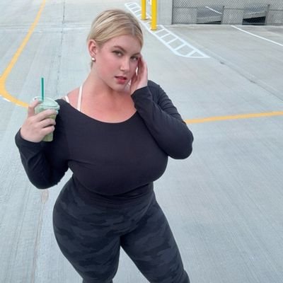 Hey guys I'm here for fun not sharing nude only here for relationship
