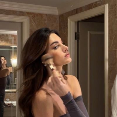 روليكسس الدنيا تبي منك تعطيها ظهرها عشان تعطيك ماعندها