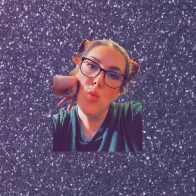 36 y/o Senior Swiftie. Swiftie since Debut 🫶🏼NGL w/ Kylie X1. Jason Kelce X2 Garage Beer is my Dad. I am the proud owner of one of the GB fake legs. 🦵🏼