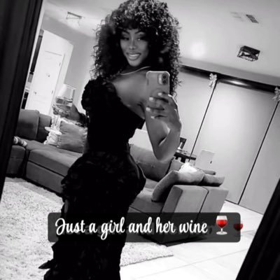 An Angel here on earth 👑 Michigan’s|Arizona’s|H-Towns Finest🌺 A TRUE leo ♌️ 😘1 of a kind a rare 💎|Philippians 4:6-7. Isaiah 54:17- 💜💛LSU & Purdue Grad🚂