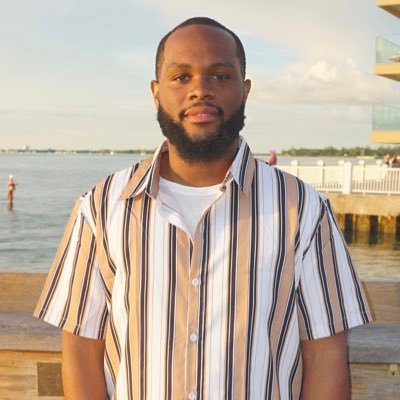Charlotte Native | @ClemsonFB Stan | Co Host of @tctpodcast1 š|