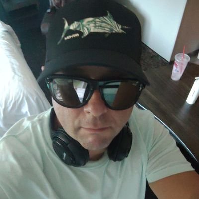 Catlina94's profile picture. USA NC VA CA Worldwide 9 on side Merica